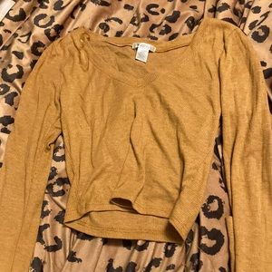 Mustard king sleeve crop v neck